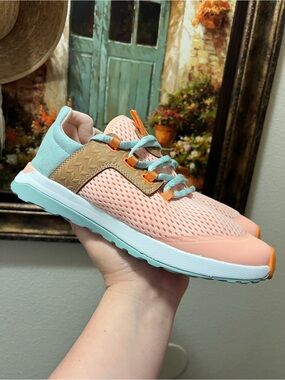 Olukai Wailuku Peach Swell Women’s sneakers